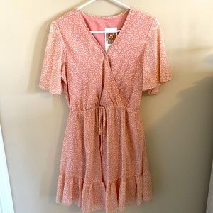 Pink printed short dress with sleeves. Size small